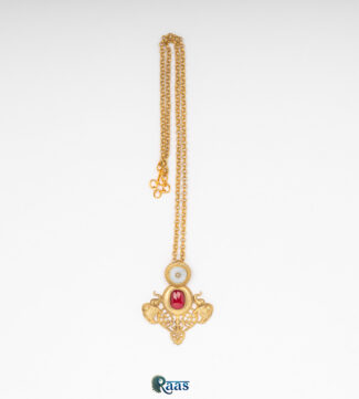 Gajratna Pendant